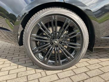 Land Rover Range Rover HSE P550E — photo 5