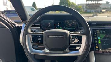 Land Rover Range Rover HSE P550E — photo 17