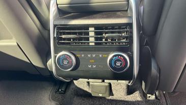 Land Rover Range Rover HSE P550E — photo 20