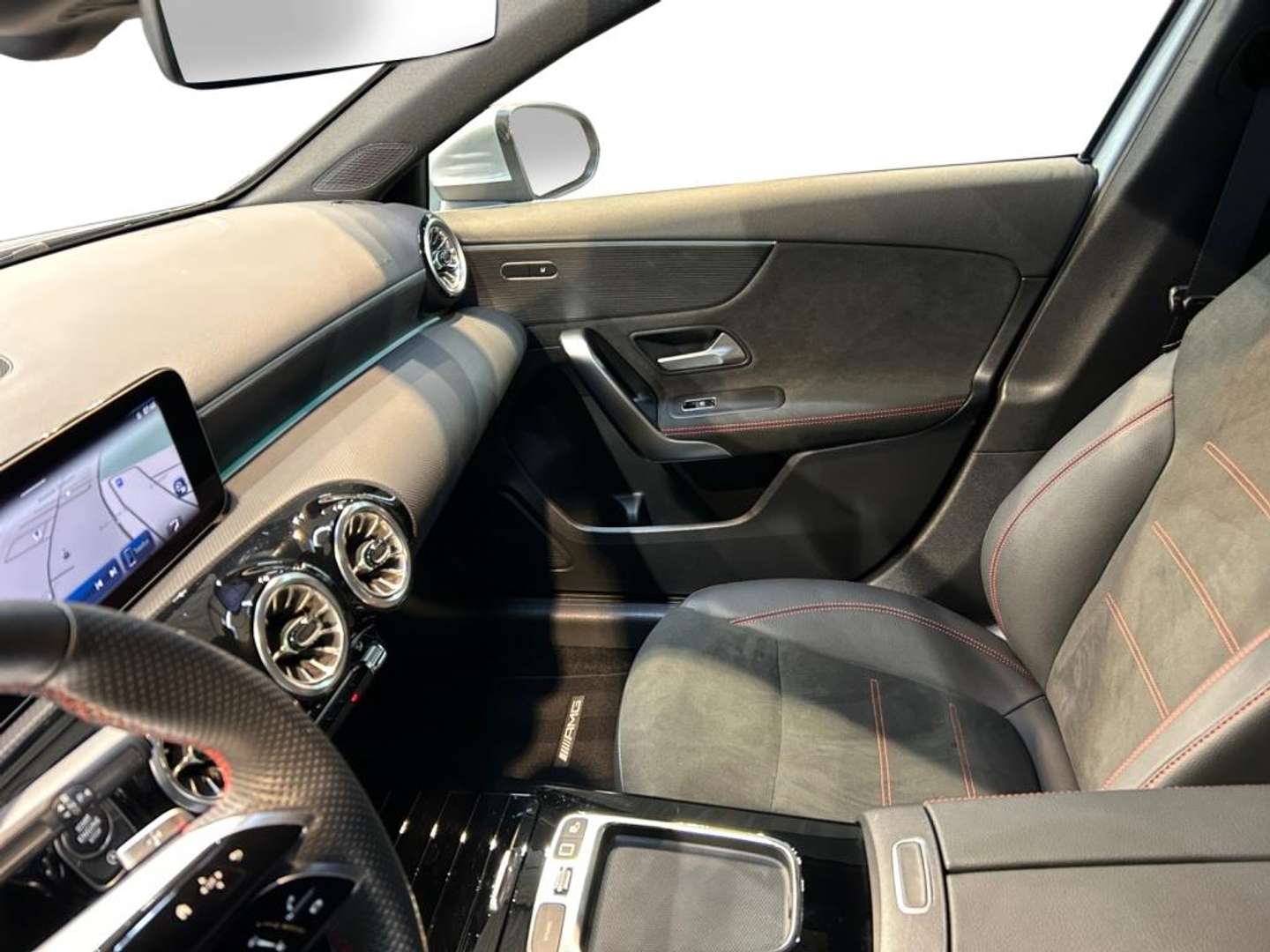 Mercedes Classe A 220 AMG LINE - 2024 - Joinsteer - #4