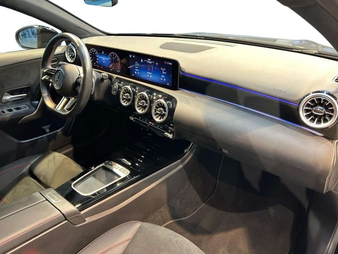 Mercedes Classe A 200 200 Night Edition - 2024 - Joinsteer - #3