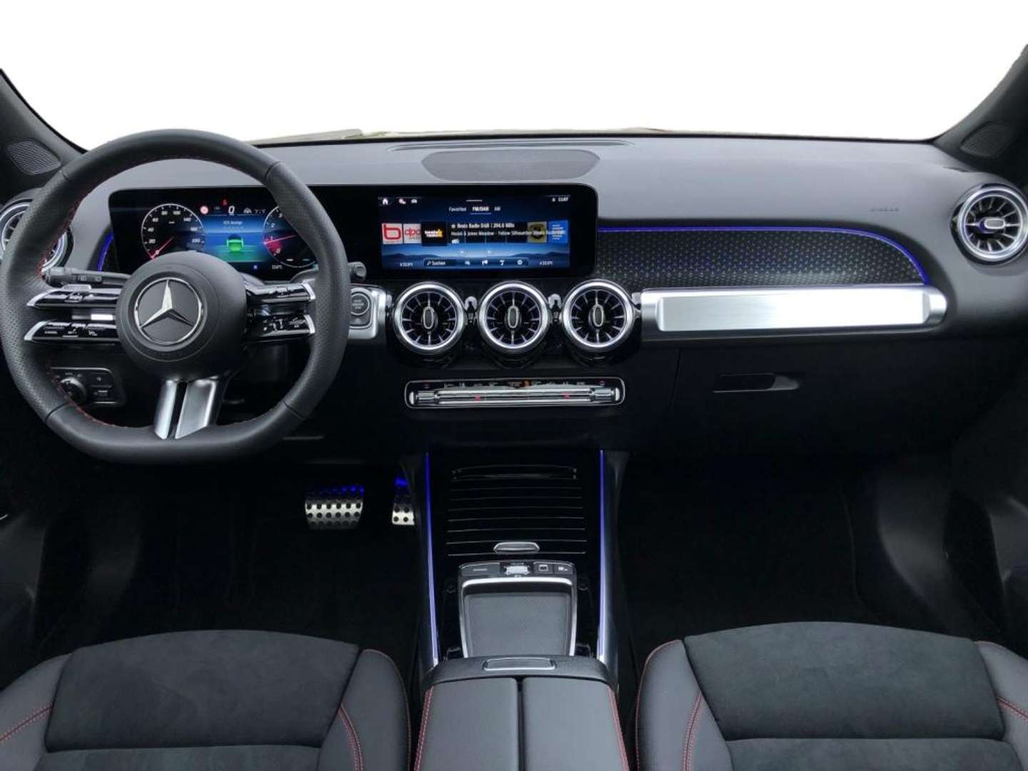 Mercedes GLB 200 AMG Line - 2025 - Joinsteer - #4