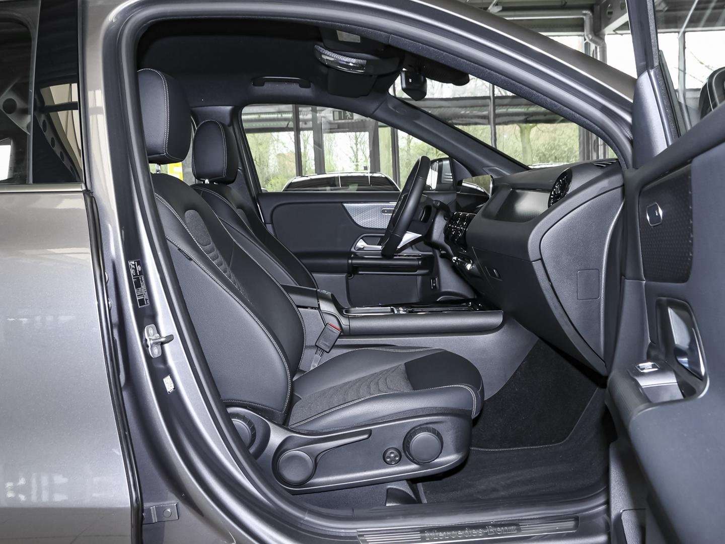 Mercedes GLA 200 - 2025 - Joinsteer - #5