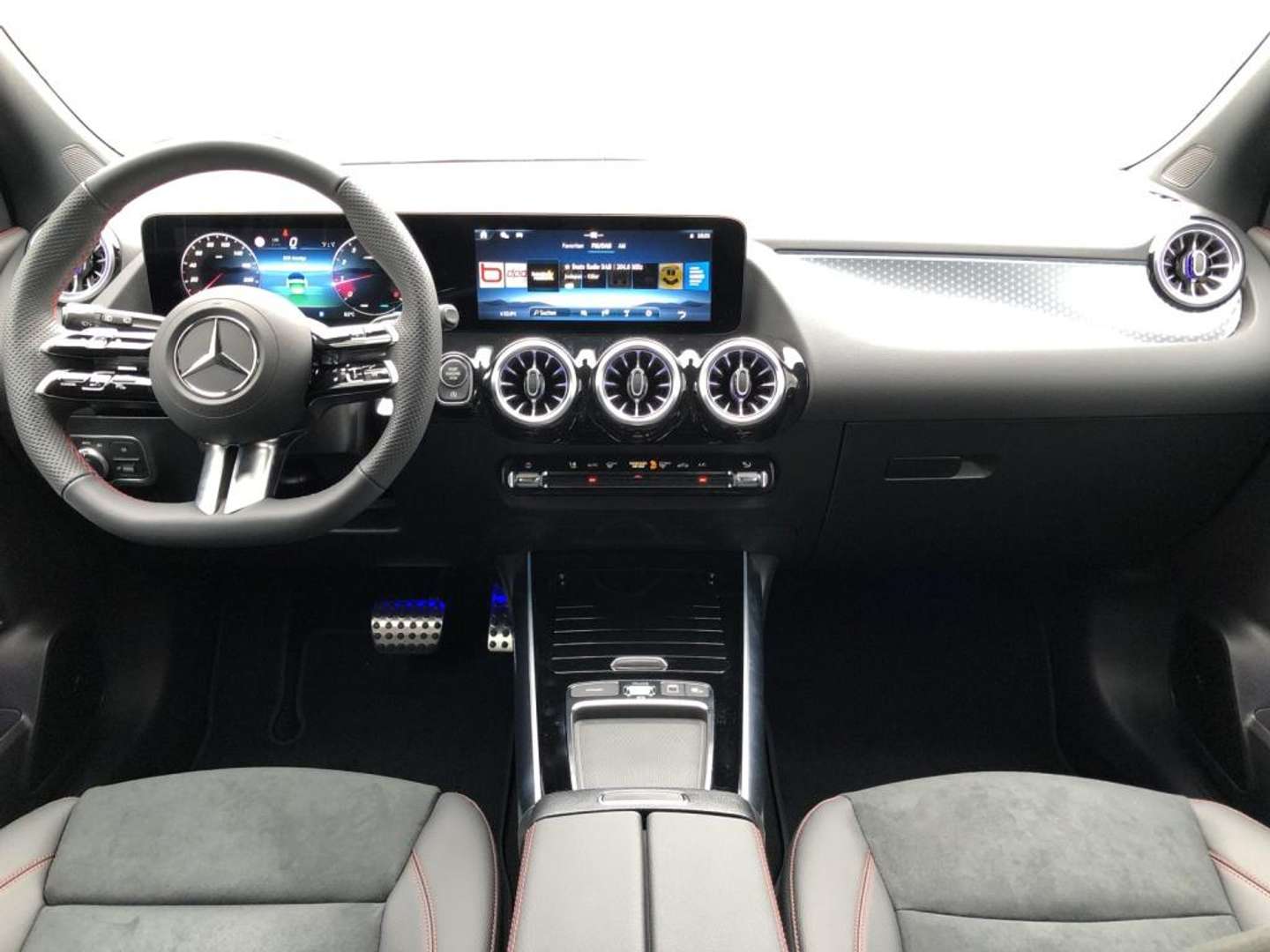 Mercedes GLA 180 AMG Line - 2025 - Joinsteer - #4