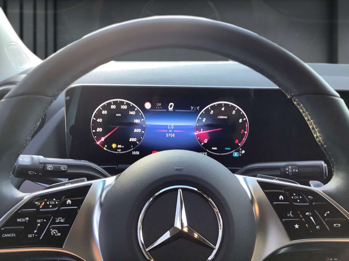 Mercedes GLA 180 Progressive - 2024 - Joinsteer - #8