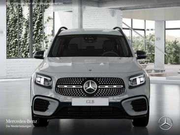 Mercedes GLB 200 200 Night Edition — photo 5