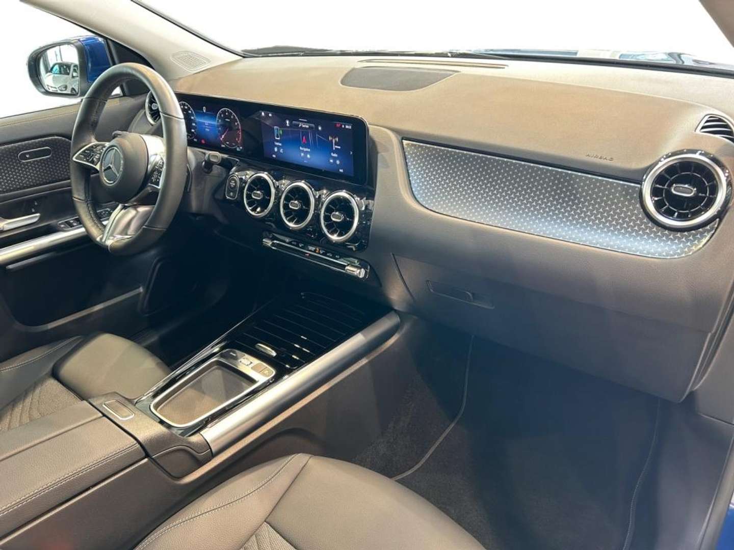 Mercedes GLA 200 Premium - 2024 - Joinsteer - #3