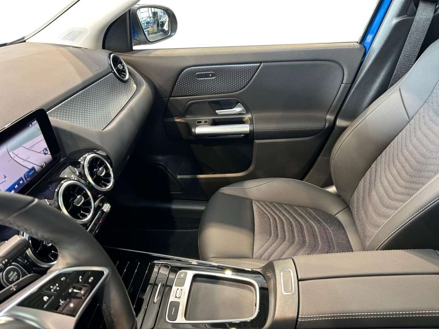Mercedes GLA 200 Premium - 2024 - Joinsteer - #4