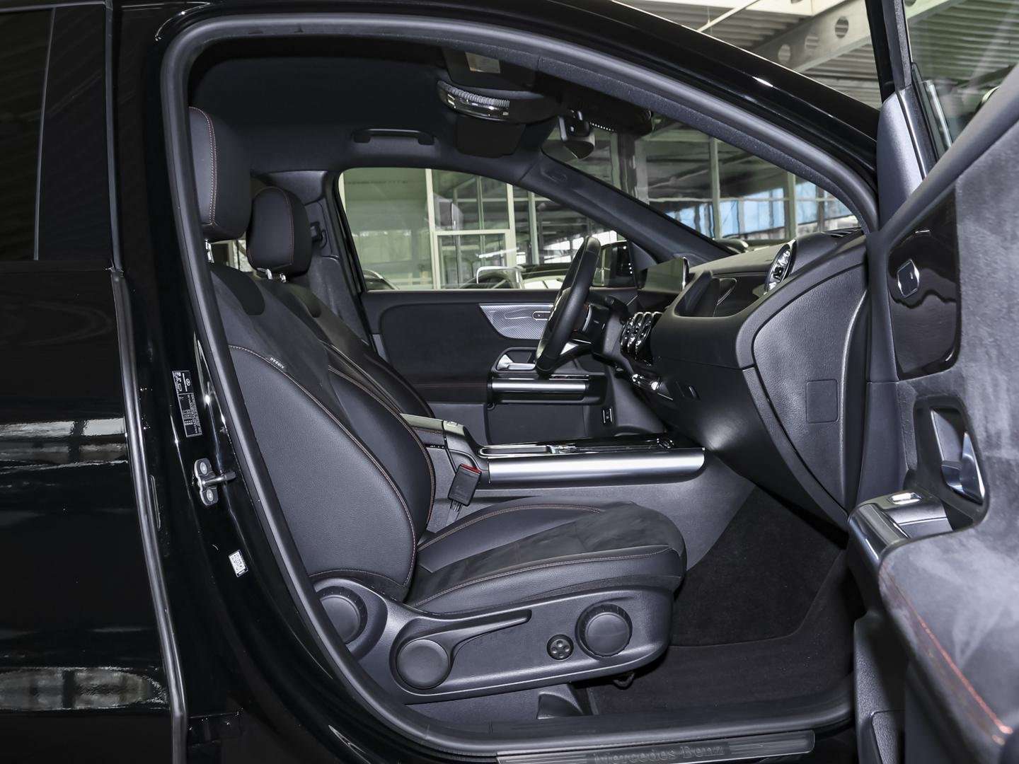 Mercedes GLA 200 AMG Line - 2024 - Joinsteer - #5