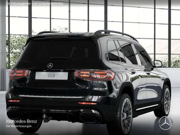 Mercedes GLB 220 Night Edition — photo 4