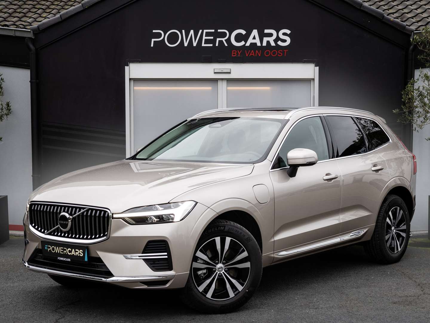 Volvo XC60 T6 Recharge Core - 2024 - Joinsteer - #1
