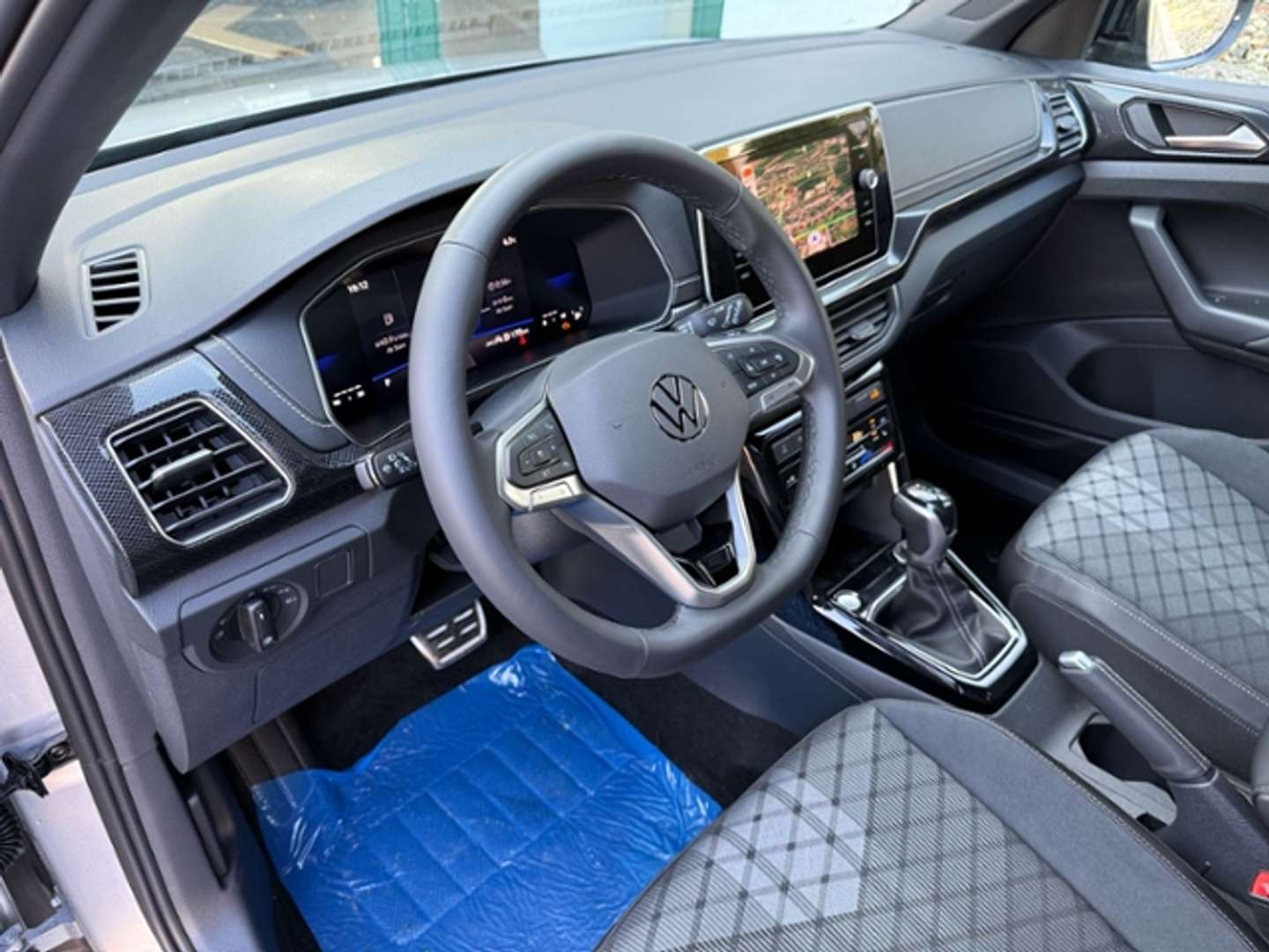 Volkswagen T-CROSS R-Line - 2026 - Joinsteer - #3