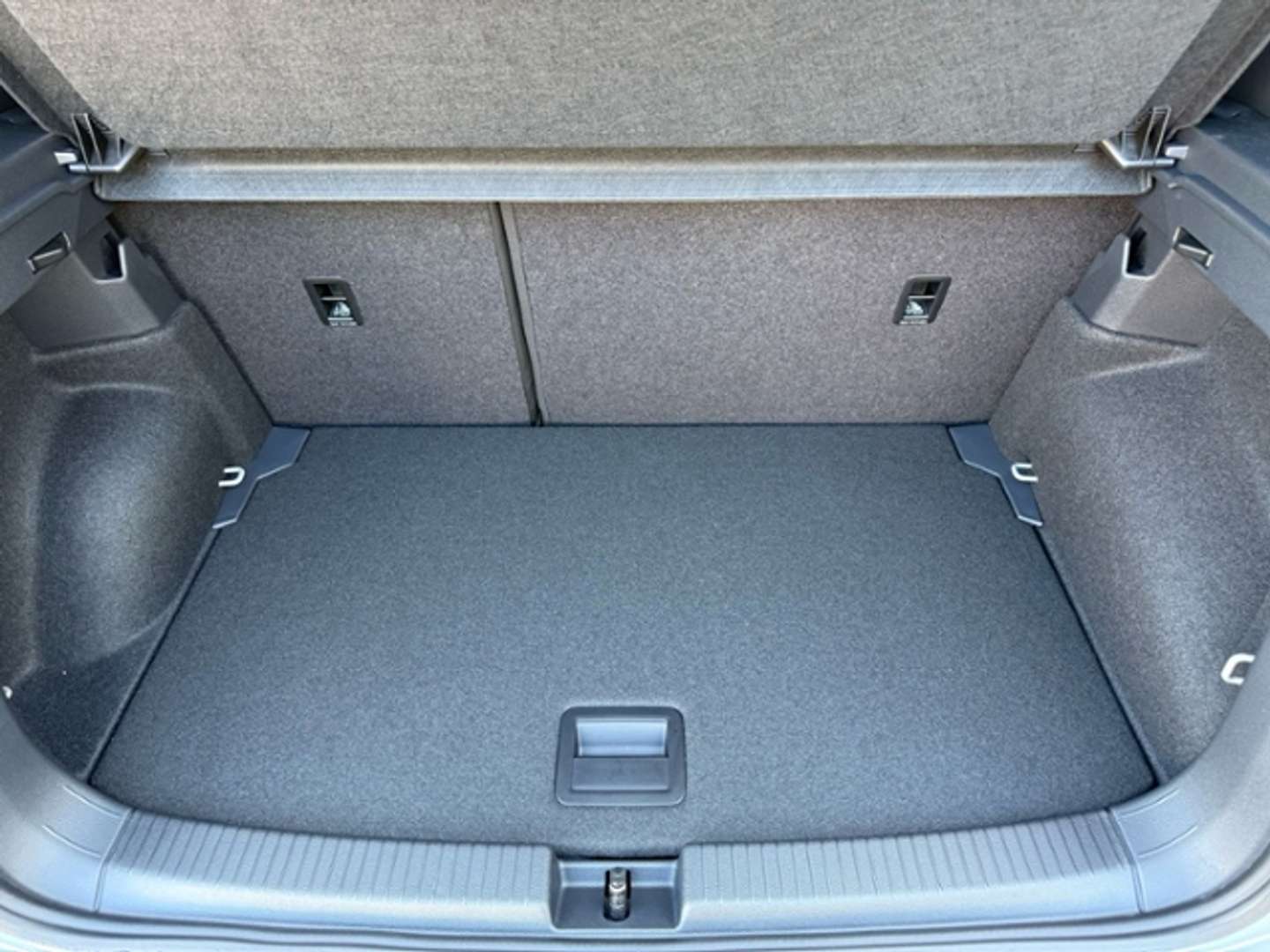 Volkswagen T-CROSS R-Line - 2026 - Joinsteer - #11