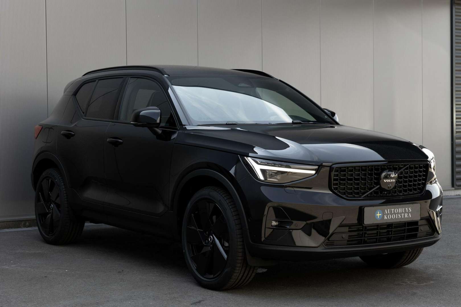 Volvo XC40 B3 Black Edition - 2024 - Joinsteer - #1