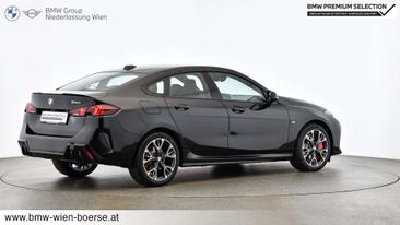 BMW 218d — photo 8
