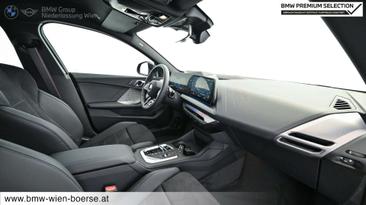 BMW 218d — photo 23