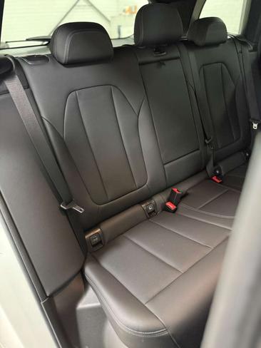 BMW X3 M40d — photo 11