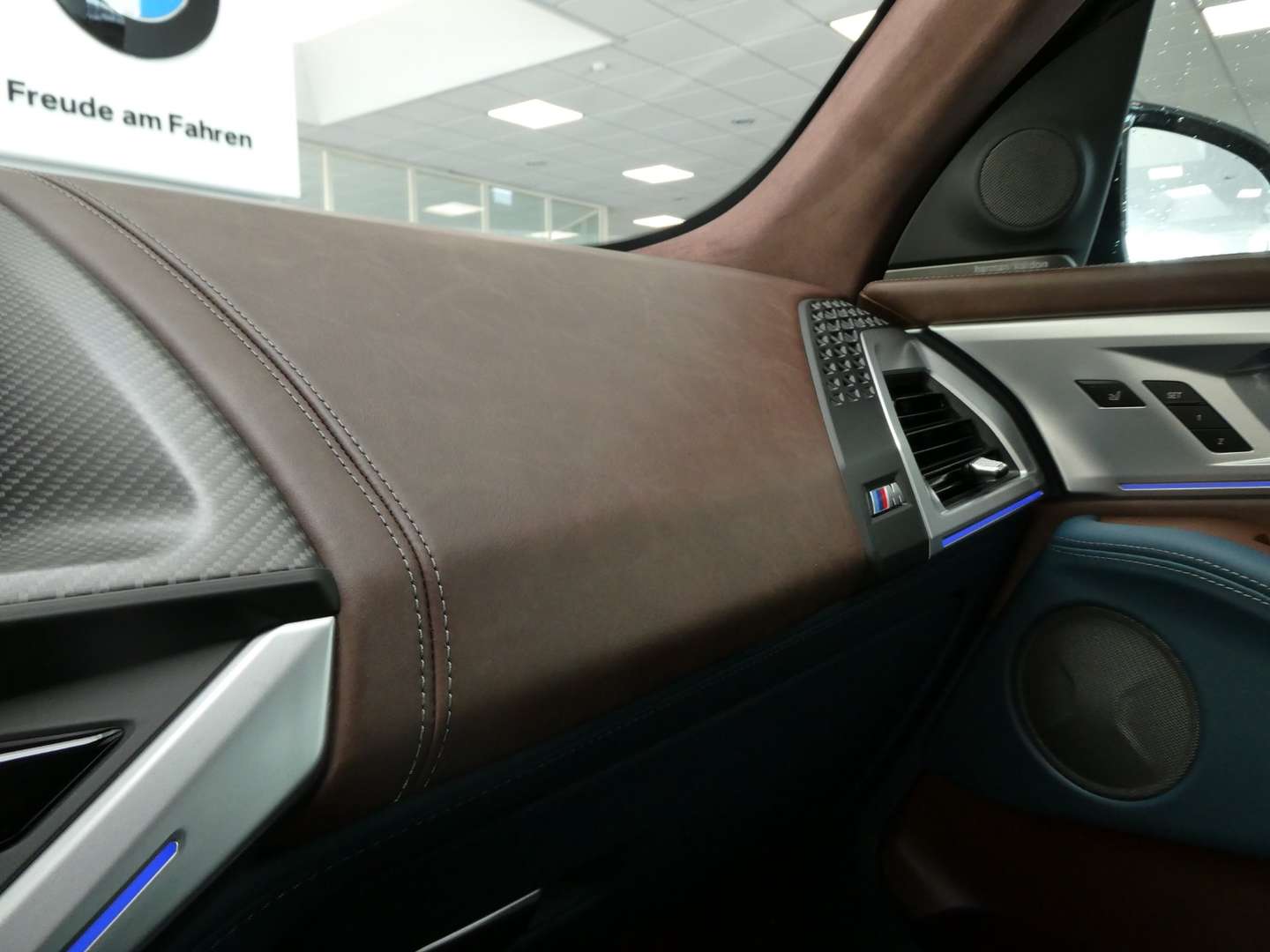 BMW XM 50e - 2025 - Joinsteer - #13