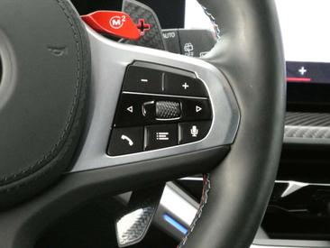 BMW XM 50e — photo 19