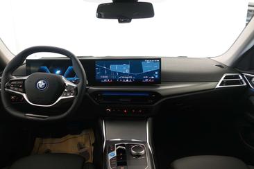 BMW I4 EDrive35 Gran Coupé — photo 9