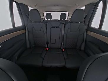 Volvo XC90 T8 Recharge Plus — photo 7