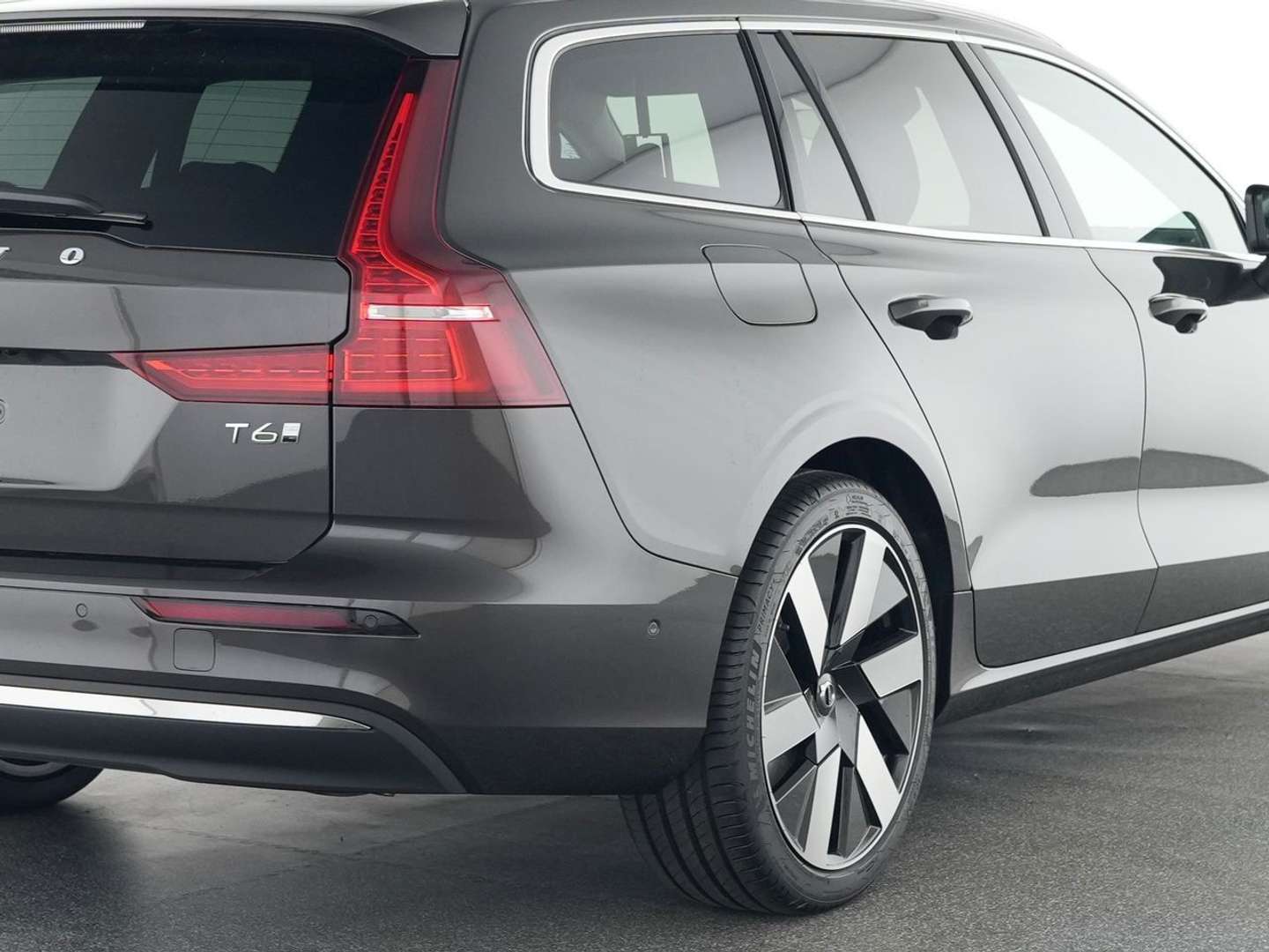 Volvo V60 T6 Recharge Plus - 2025 - Joinsteer - #10