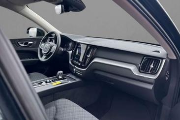 Volvo XC60 B4 Core — photo 6