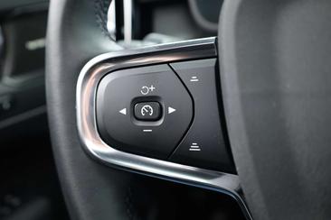 Volvo XC40 T5 Recharge Ultimate — photo 12