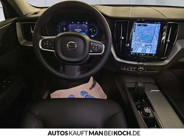 Volvo XC60 B4 Core — photo 9