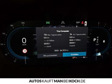 Volvo XC60 B4 Core — photo 14