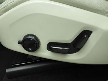Volvo XC60 B4 Inscription — photo 18