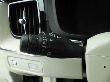 Volvo XC60 B4 Inscription — photo 22