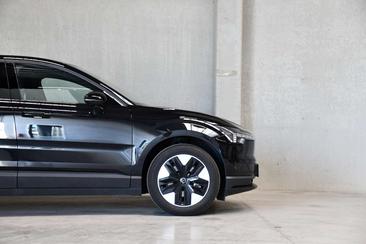 Volvo EX30 Plus — photo 11
