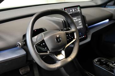 Volvo EX30 Plus — photo 25