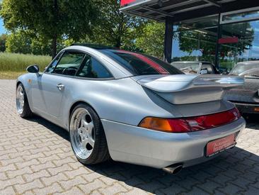 Porsche 993 Turbo — photo 9