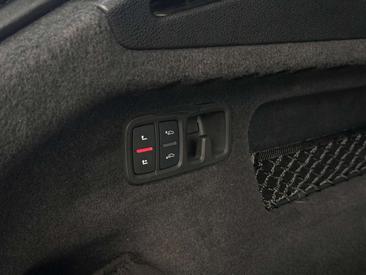 Audi Q8 S Line 55 TFSI E — photo 6