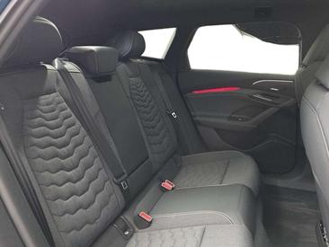 Audi A6 Avant Edition One Blu Malpelo Performance — photo 8