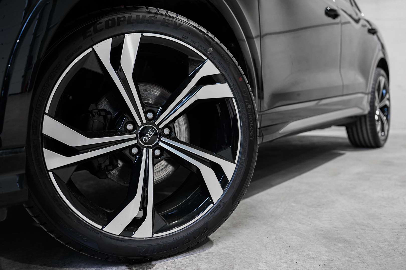 Audi Q3 S Line Full Black - 2020 - Joinsteer - #11