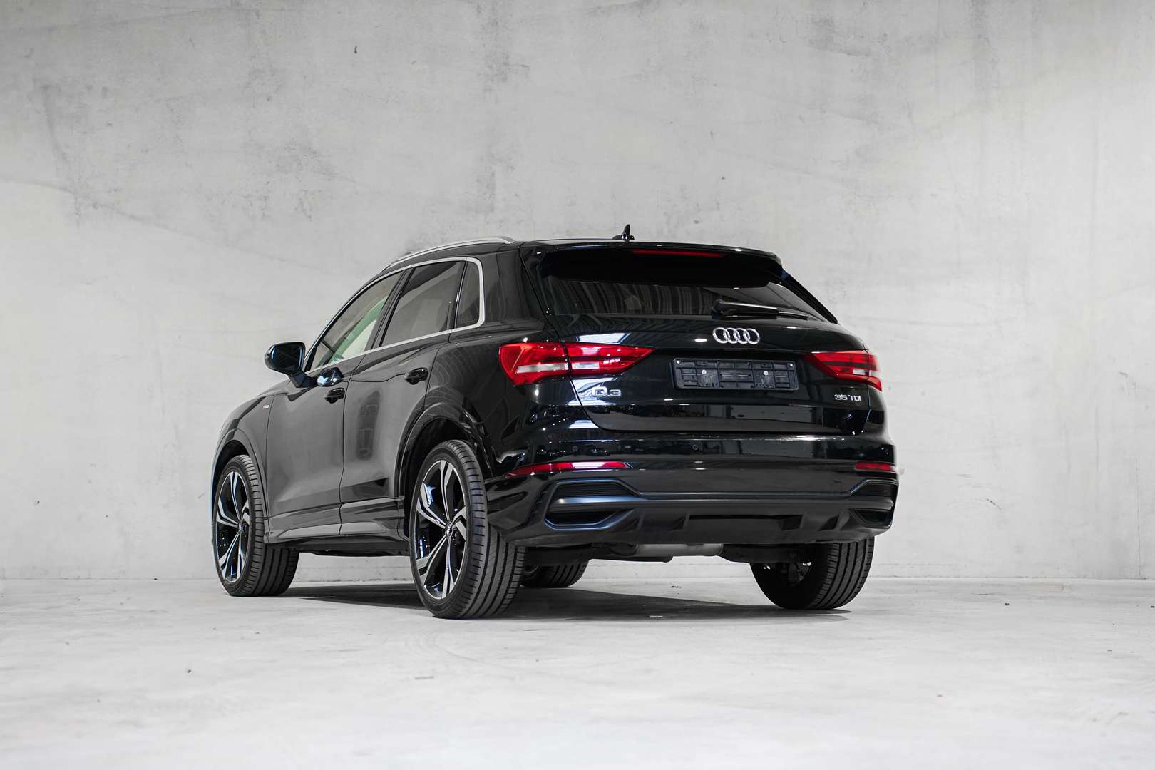 Audi Q3 S Line Full Black - 2020 - Joinsteer - #17