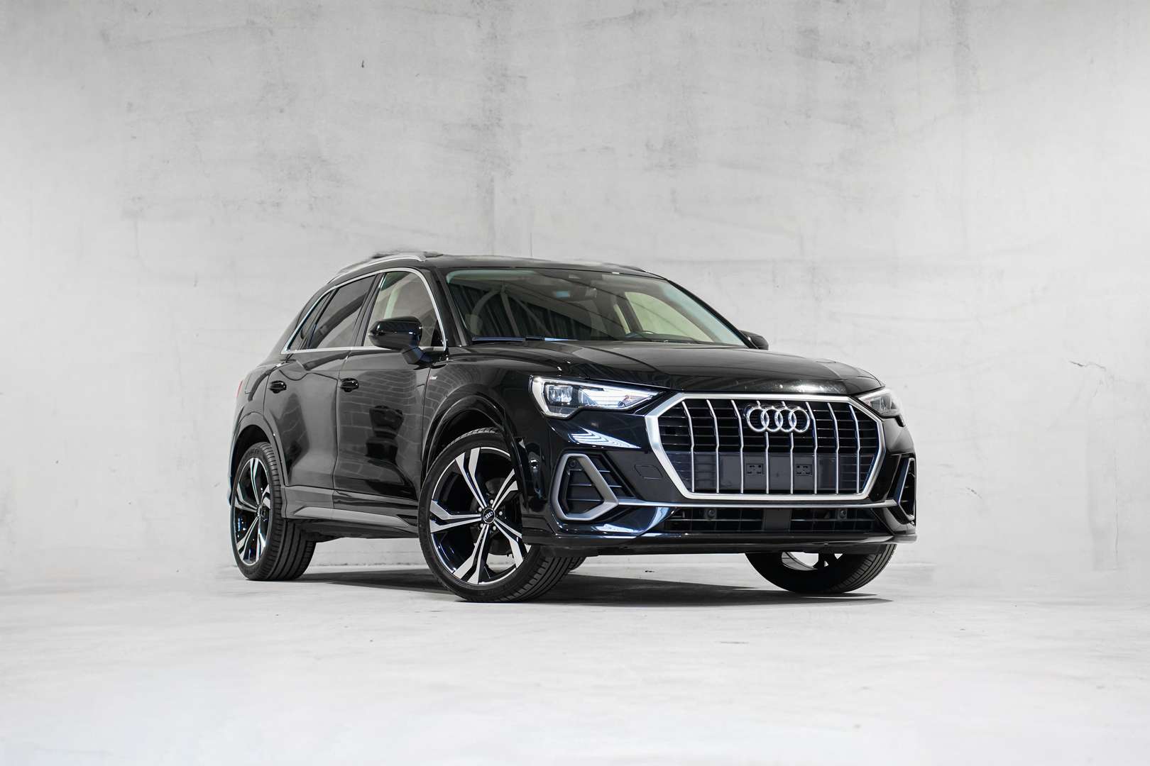 Audi Q3 S Line Full Black - 2020 - Joinsteer - #19