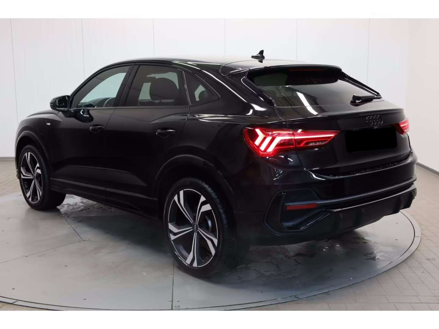 Audi Q3 Sportback S Line 45 TFSI E - 2022 - Joinsteer - #3