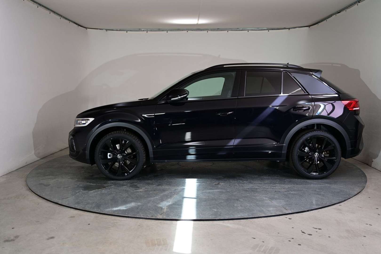 Volkswagen T-Roc R-Line - 2025 - Joinsteer - #1