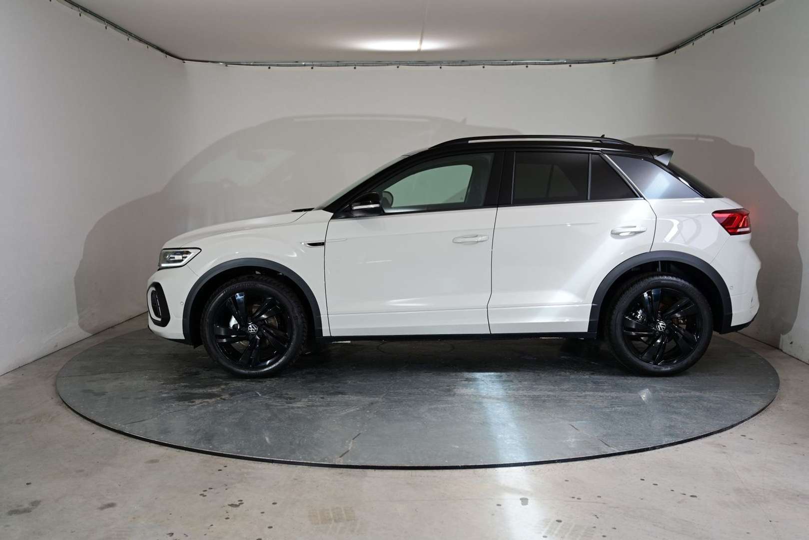 Volkswagen T-Roc R-Line - 2025 - Joinsteer - #1