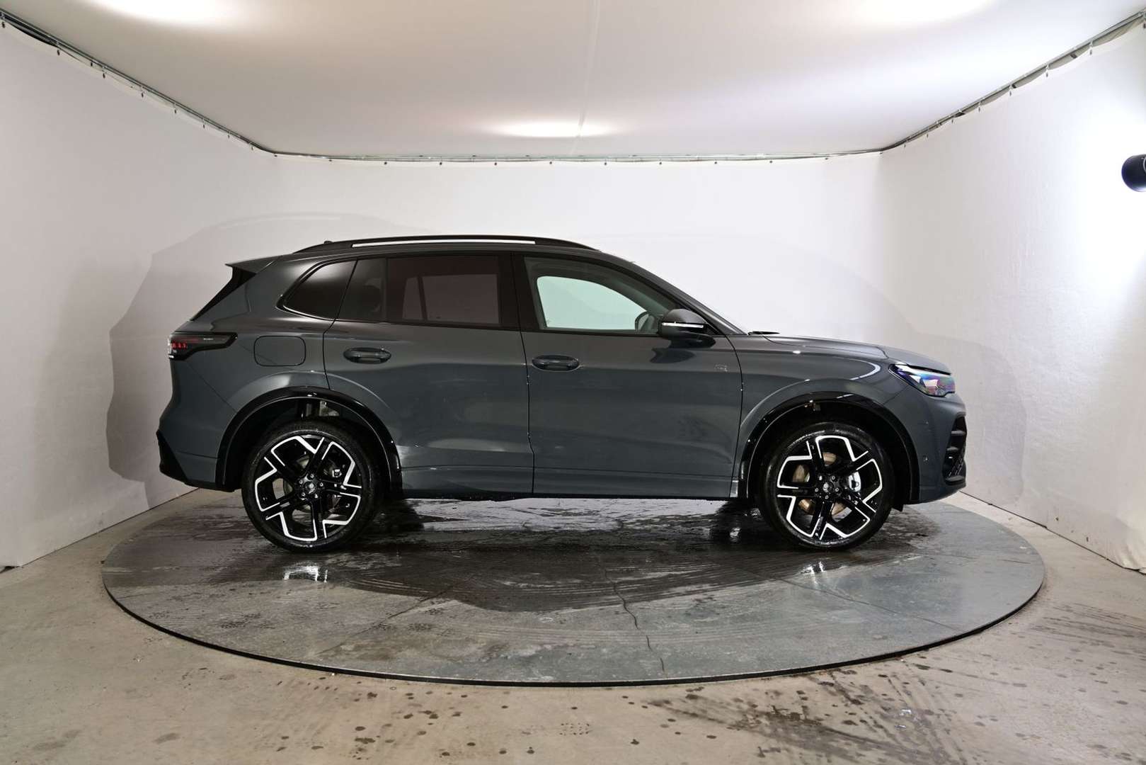 Volkswagen TIGUAN R-Line - 2025 - Joinsteer - #5