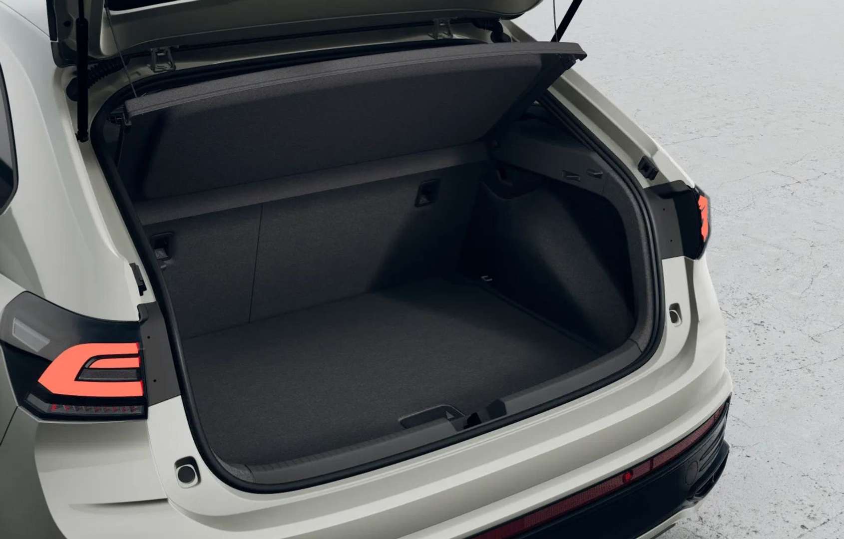 Volkswagen Taigo R-Line - 2025 - Joinsteer - #4