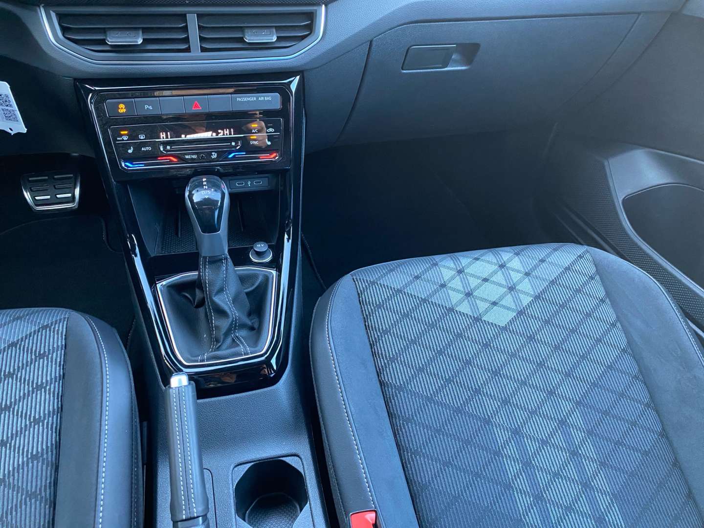 Volkswagen T-CROSS R-Line - 2025 - Joinsteer - #6