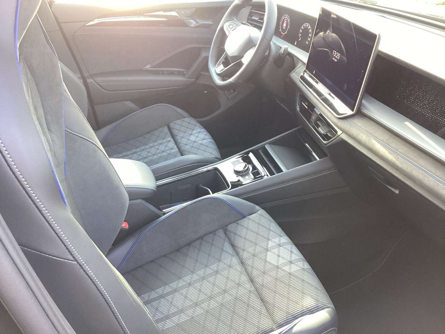 Volkswagen Tayron TDI 4Motion R-Line - 2026 - Joinsteer - #12