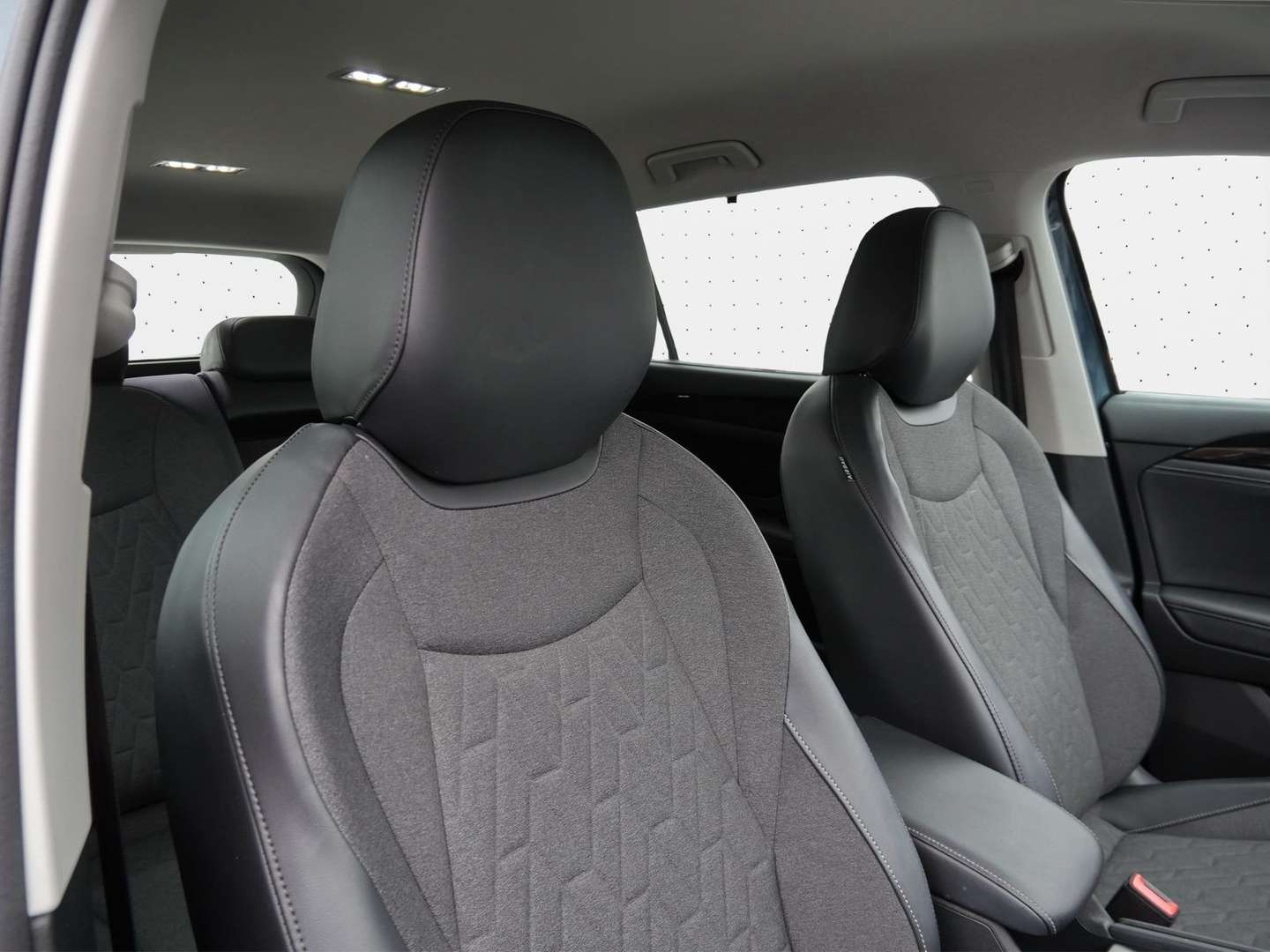 Volkswagen Tayron TDI 4Motion Life - 2025 - Joinsteer - #8