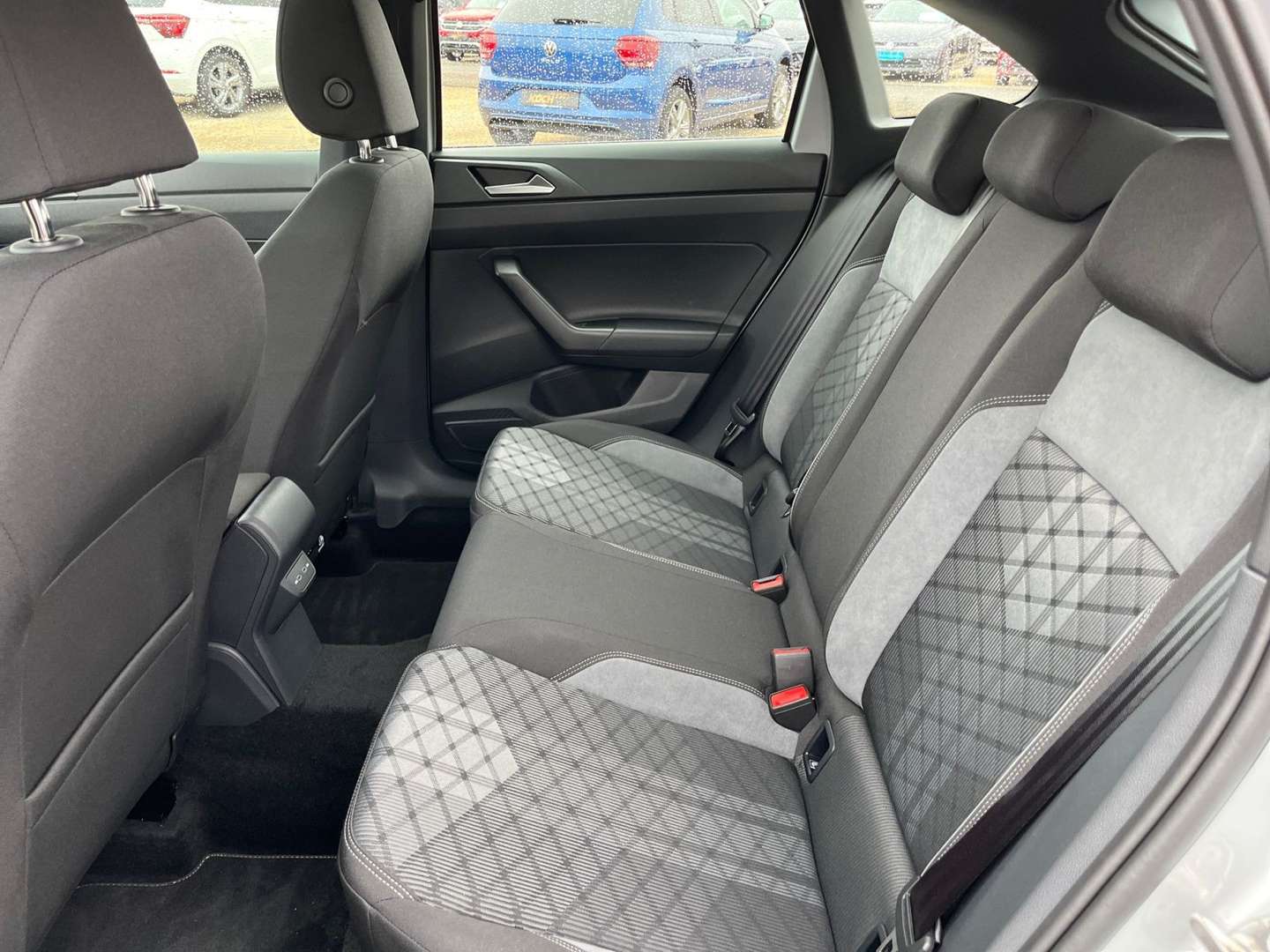 Volkswagen Taigo R-Line - 2025 - Joinsteer - #10