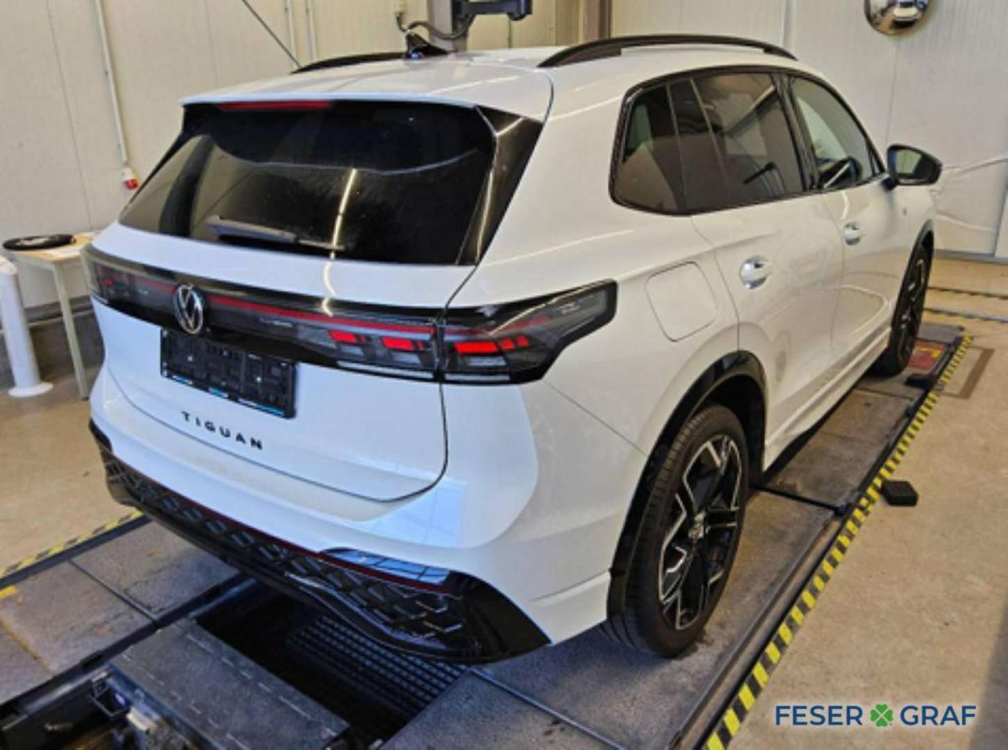 Volkswagen TIGUAN R-Line - 2025 - Joinsteer - #2